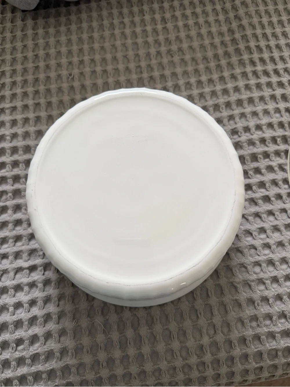 Corning Ware French White Round Casserole Dish Pyrex Glass Lid 2.5 L F-1-B